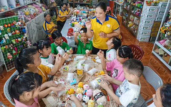 Những “nàng Bân” dưới chân núi Yên Tử (08/07/2024)